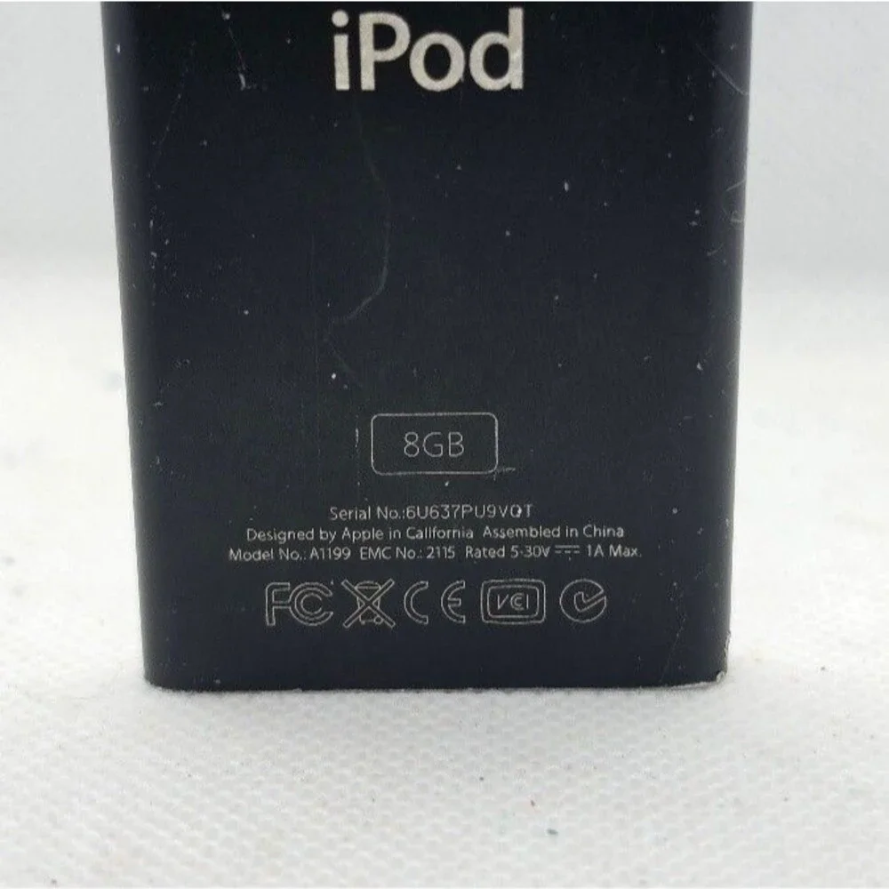 Apple iPod Nano 2nd Generation 8GB Black (A1199) - For Parts/Damaged